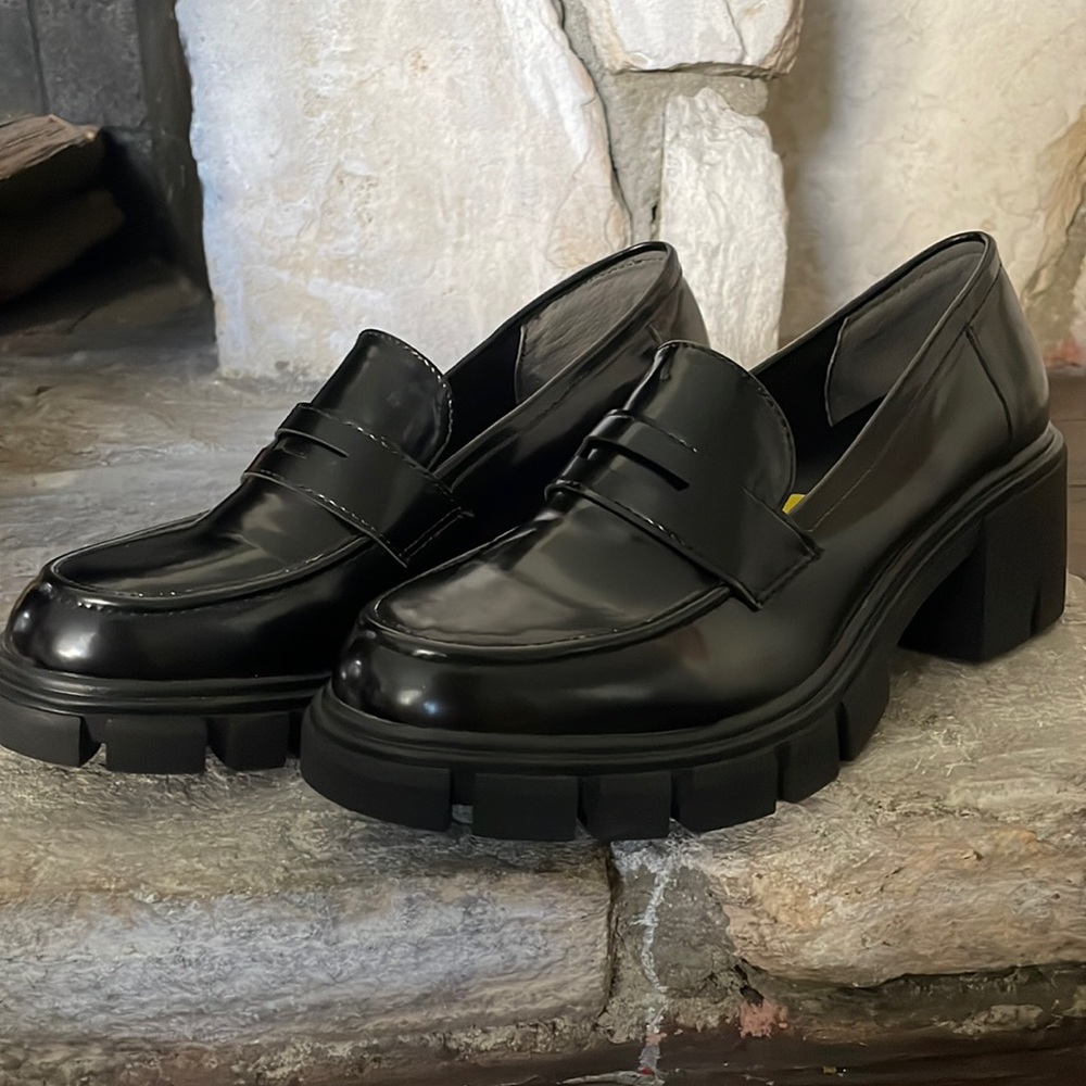 Chunky loafers